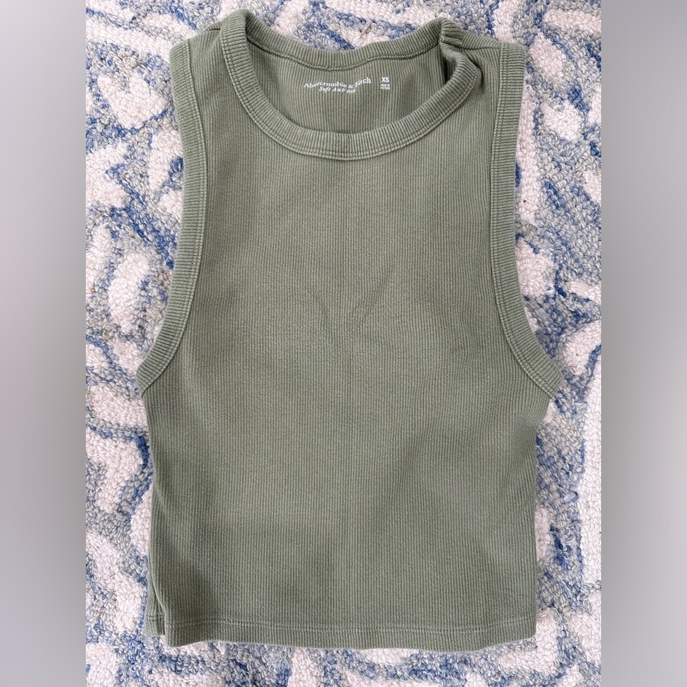 Abercrombie & Fitch High Neck Ribbed Cropped Top XS